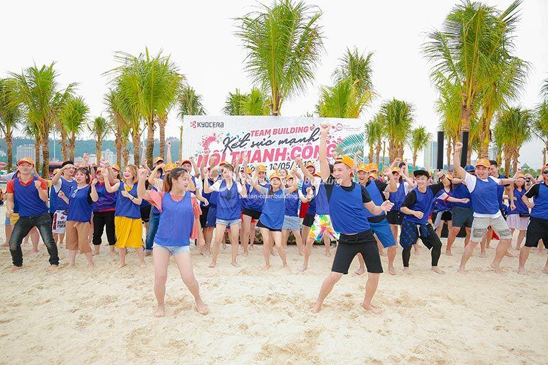 Teambuilding vận động biển